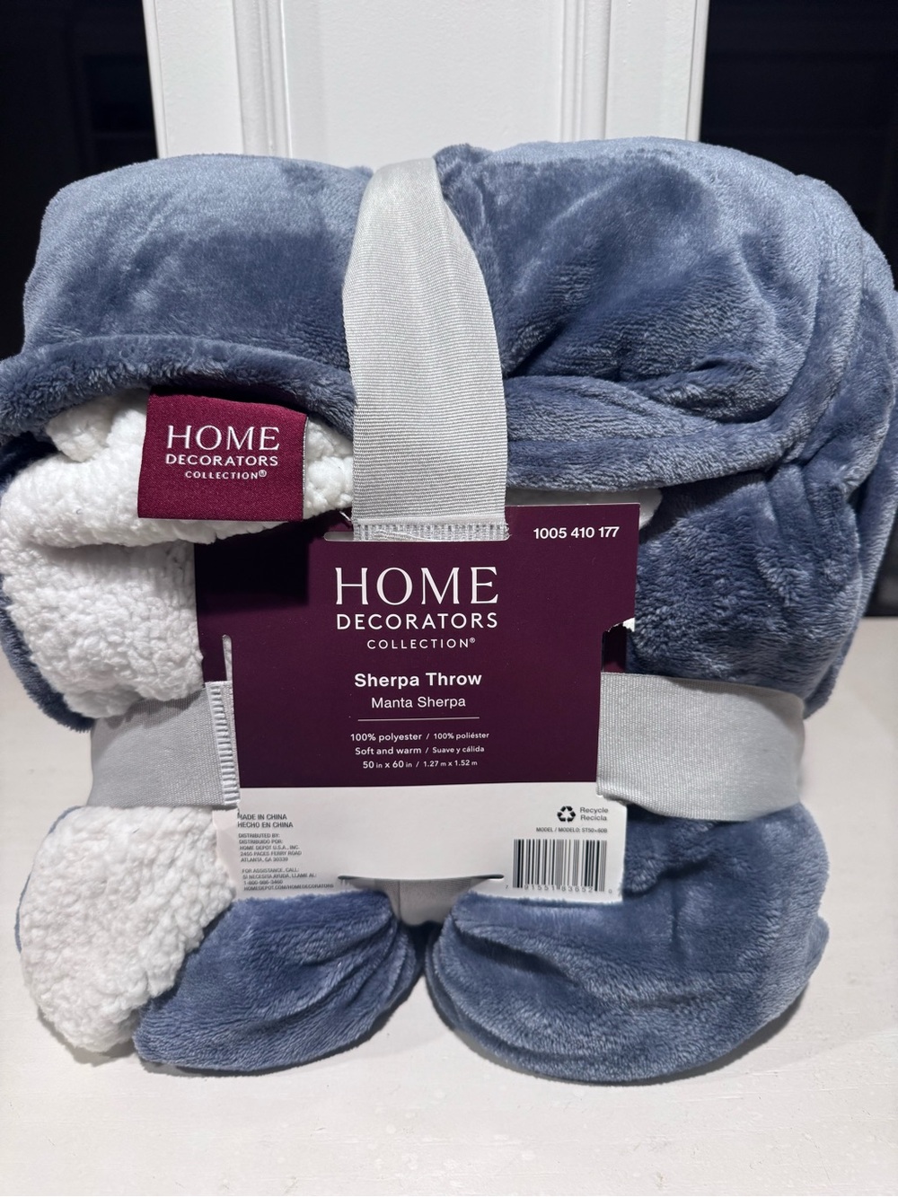 Plush Blue Sherpa Throw Blanket NWT